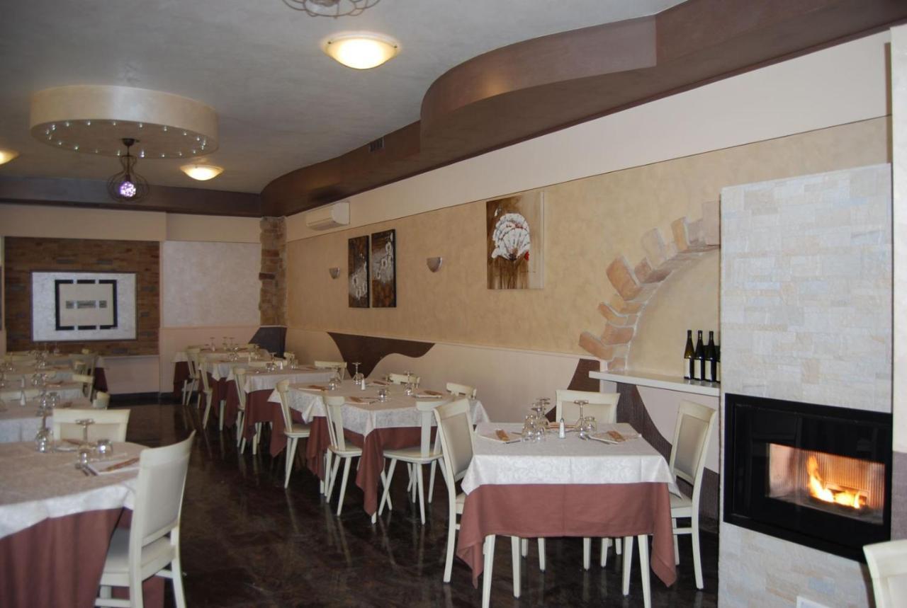 Hotel Iscla Edolo Exterior photo